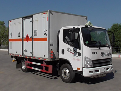 江特牌JDF5040XRYCA6型易燃液體廂式運(yùn)輸車