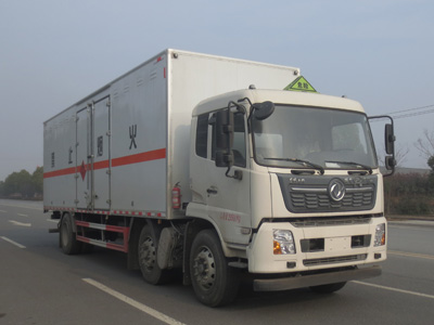 江特牌JDF5260XRYDFH6型易燃液體廂式運(yùn)輸車